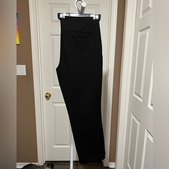 NWOT Rickiโs Ladies Size 12 Black Twill Capris - Picture 5 of 8